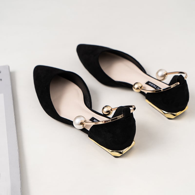 2025-ös tavaszi új divat, női alacsony sarkú cipő sekély szájrésszel, faragott, gyöngycsattal, kétirányú lapos talpú női cipő, országhatáron átnyúló szállítás