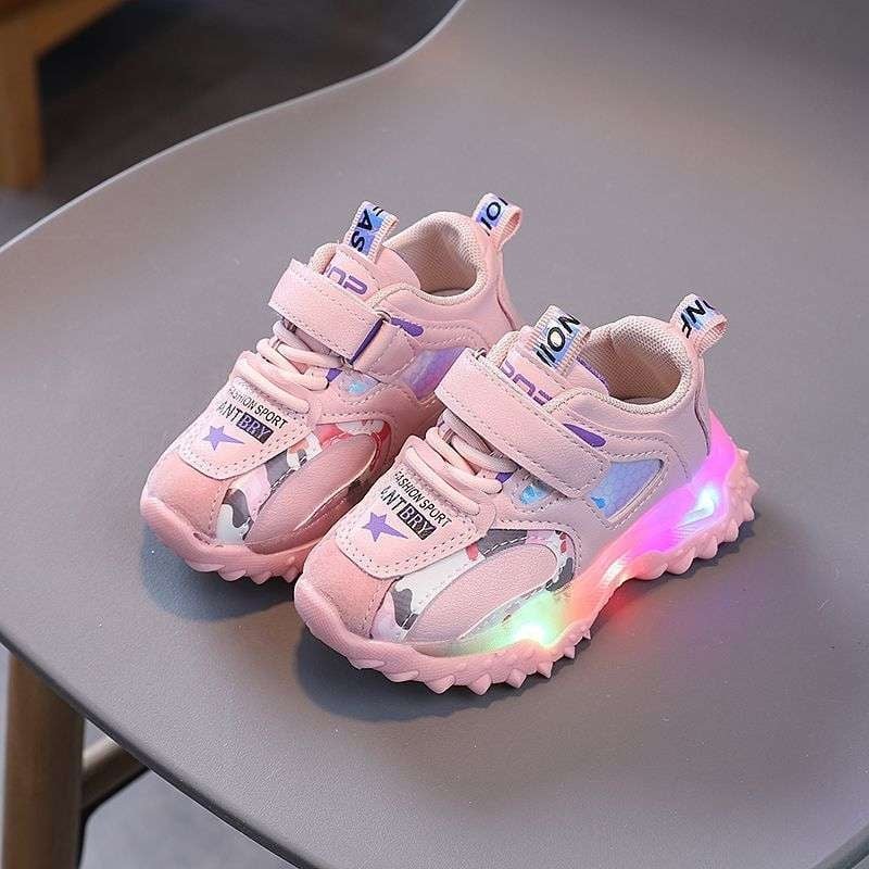 Детски спортни обувки с LED светлина, кожена горна част, противохлъзгаща мека подметка, за есенно-зимния сезон