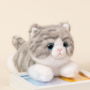 Settutu лежащо котенце плюшена играчка, сладка котешка кукла, реалистично коте, подарък за рожден ден