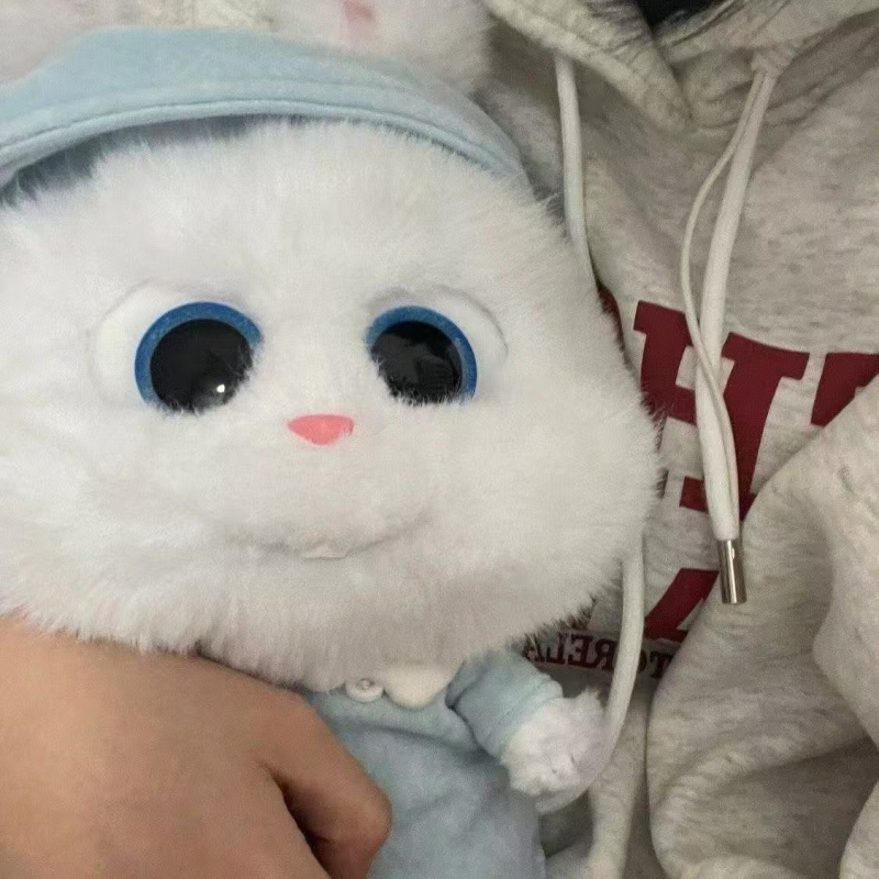 Плюшено зайче в дрехи