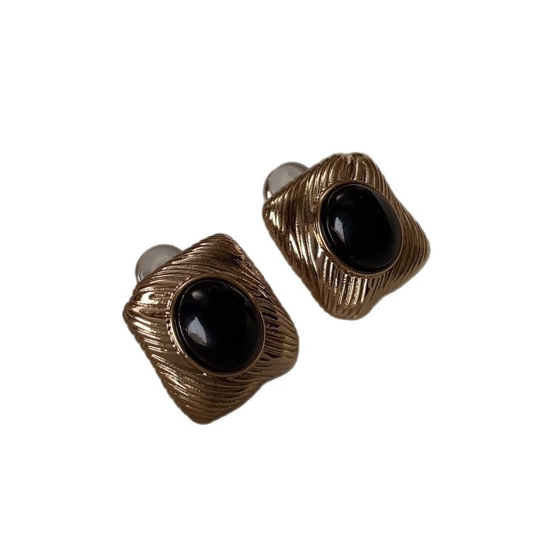 Geometrijski kvadratni naušnice s teksturom metala – europsko-američki stil, suptilan luksuz, elegantan retro stil