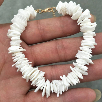 Set ogrlice i narukvice od nepravilnih fragmenata školjki s bisernim akcentima, geometrijski dizajn, duljina 31–40 cm