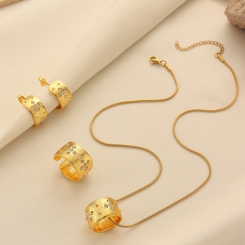 Комплект бижута в ретро стил Европа/Америка: C-образни обици, геометрично колие с мотив четири листа и микроинкрустирани камъни