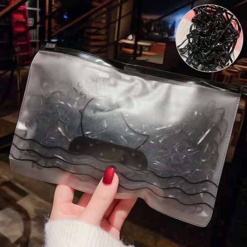 Черна ластичка за коса с малък кръг, висока еластичност, устойчива и щади косата, с малка кожена кутия, за деца