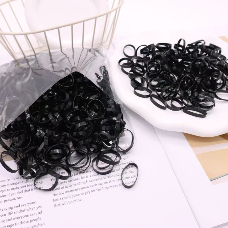 Черна ластичка за коса с малък кръг, висока еластичност, устойчива и щади косата, с малка кожена кутия, за деца