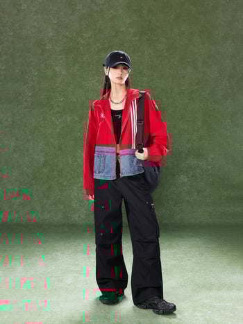 Tuogu дамско яке в американски стил, свободен силует, пролетно тънко спортно яке с patchwork деним и цветни блокове с райета