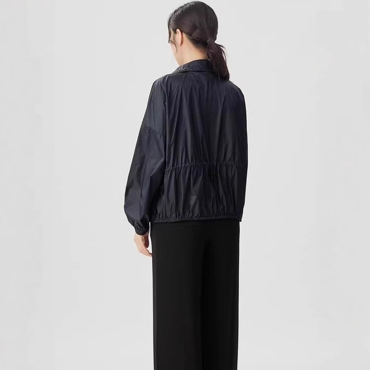 Черна дамска лека ветровка с цип и буква G, слънцезащита, лято 2025