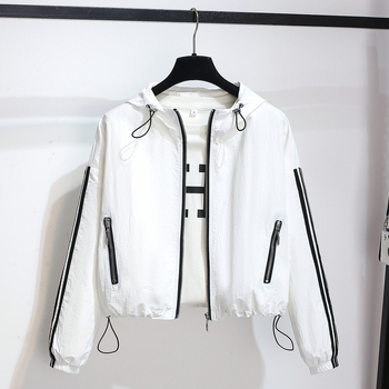 Дамско червено спортно яке с качулка, късо, висока талия, пролет 2026