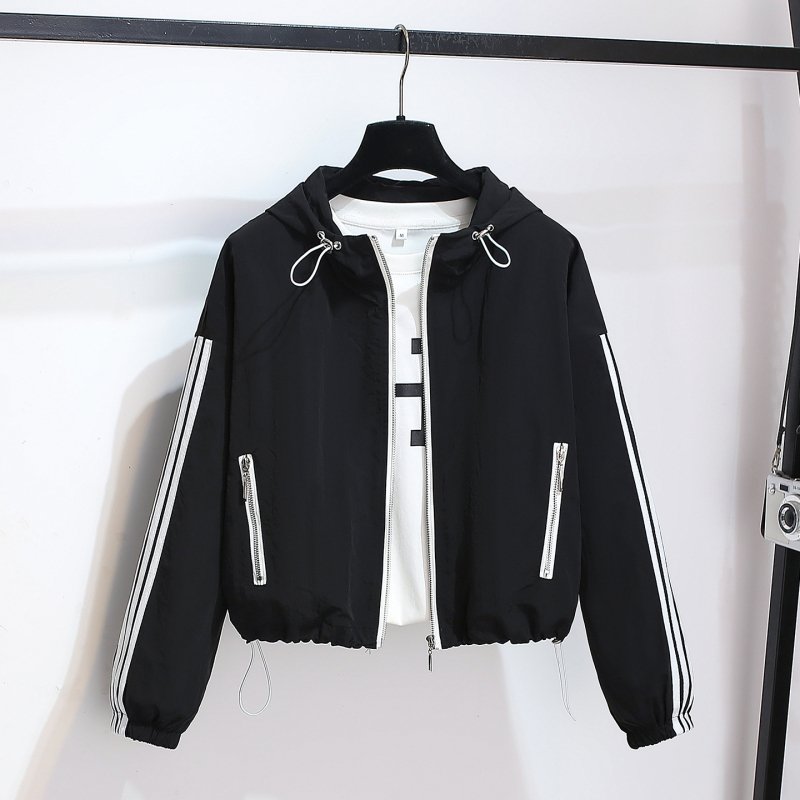 Дамско червено спортно яке с качулка, късо, висока талия, пролет 2026