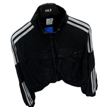 Дамско спортно яке с райета и бродерия, стойкова яка, свободен силует, къс модел за пролет и есен