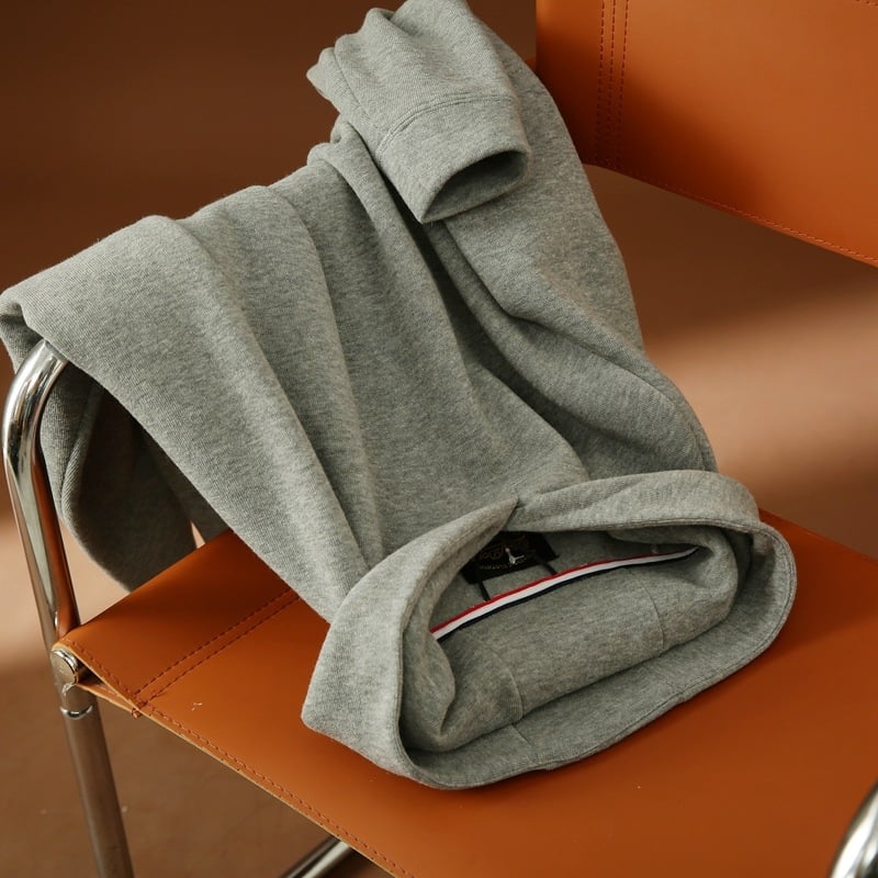 Мъжки дебел флисов пуловер с овча вълна смес, едноцветен, дълги ръкави, права кройка, ръбова подгъвка, за есенно-зимен сезон