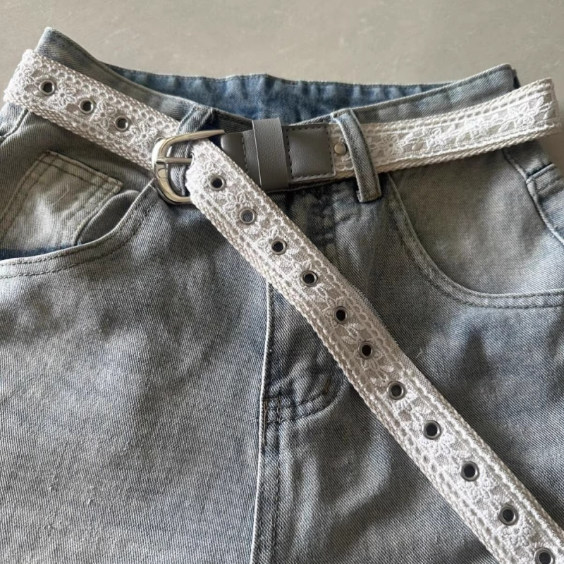 Čipkasti pojas s metalnom kopčom na iglu – vintage dekorativni pojas za traperice