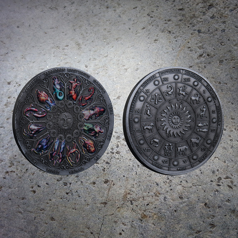 Dvanaest zviježđa zodijaka – šareni metalni medaljoni i ukrasi, darovni set, veleprodaja