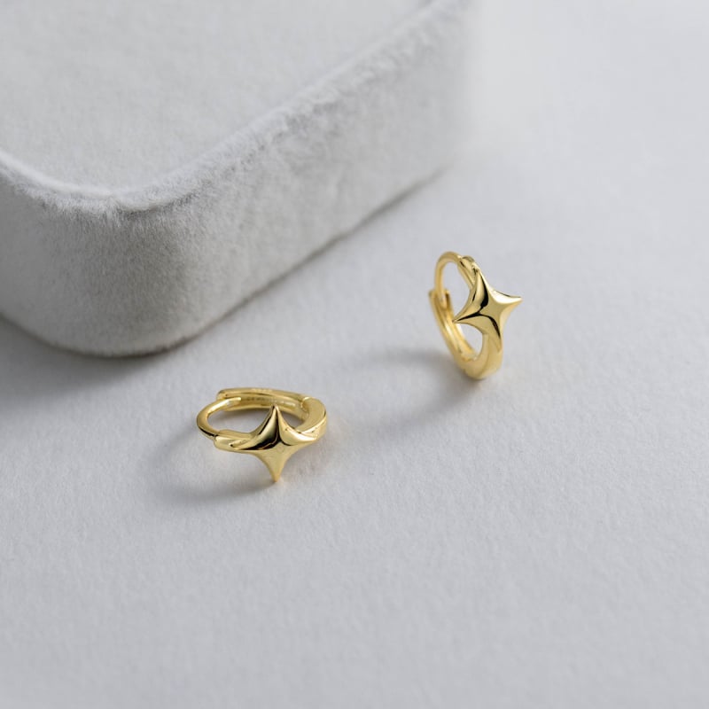 A'roch S925 Ασημένια Κορεατικού Στυλ Μινιμαλιστικά Σκουλαρίκια Με Αστέρα Τεσσάρων Ακρών Για Γυναίκες, Μοντέλο M05406