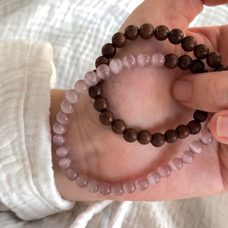 Γυναικείο πολυεπίπεδο βραχιόλι με μοβ μάτια γάτας και σανδαλόξυλο με χρυσή κλωστή, vintage κινεζικό στυλ.