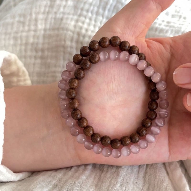 Γυναικείο πολυεπίπεδο βραχιόλι με μοβ μάτια γάτας και σανδαλόξυλο με χρυσή κλωστή, vintage κινεζικό στυλ.