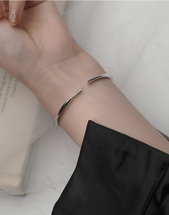 Mobius narukvica od srebra 999 za žene – minimalistički kružni dizajn, elegantan srebrni nakit