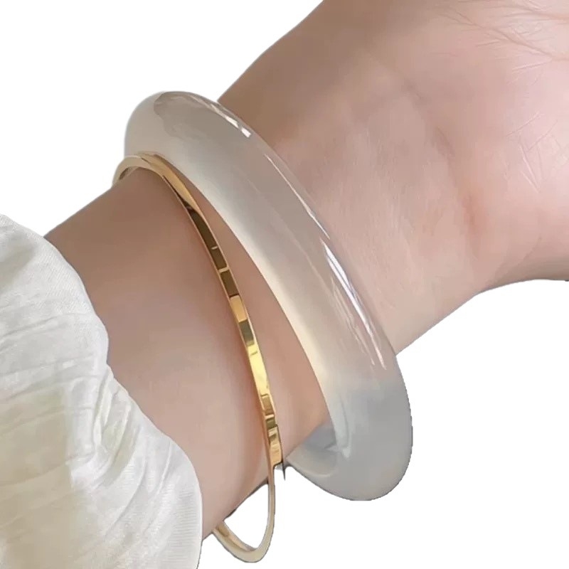 Prirodni ahat narukvica za žene s motivom bijelog mjesečeva svjetla i lychee žele, ledeno proziran kalcedon