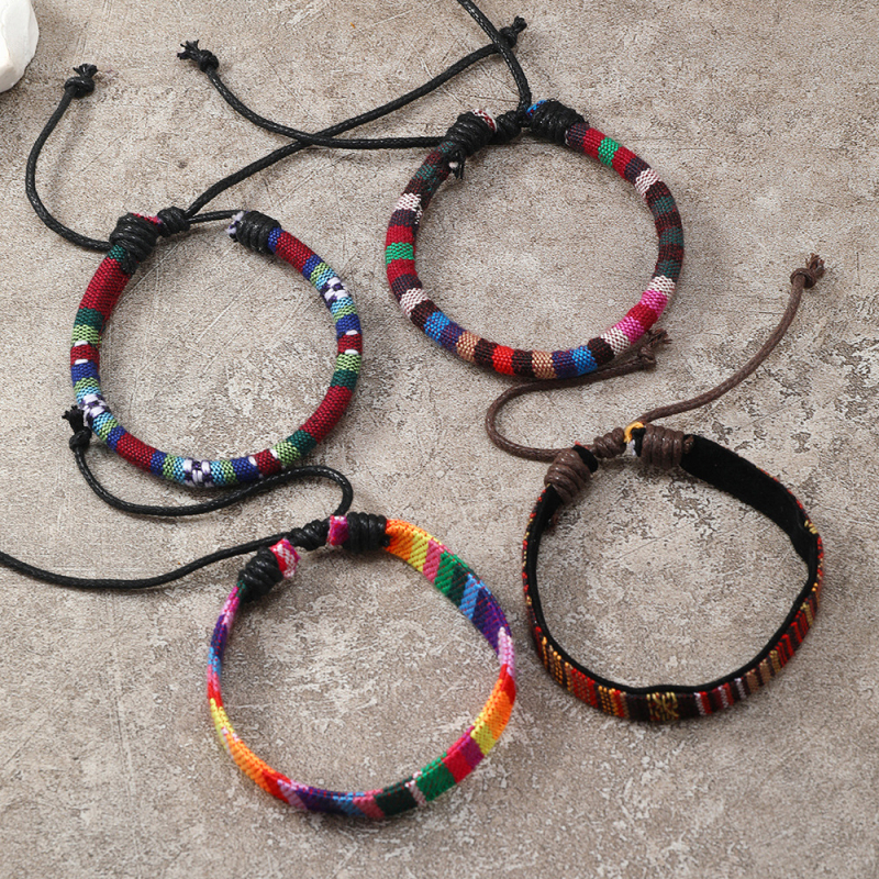 Ručni izrađena šarena narukvica od užeta s duginim bojama, boho stil, vintage inspirirani modni nakit