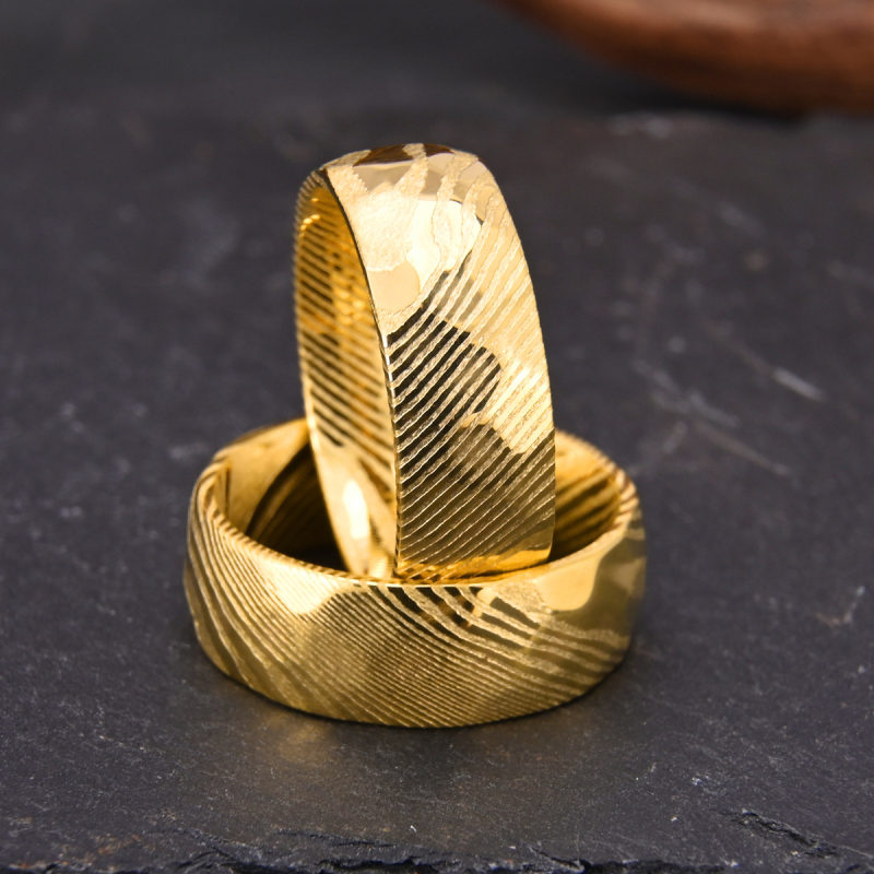 8 mm široki prsten od damaske čelika s zakrivljenim profilom, unisex