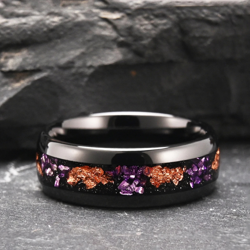 8 mm crni wolfram prsten s drobljenom zlatom folijom i ametistom – unisex