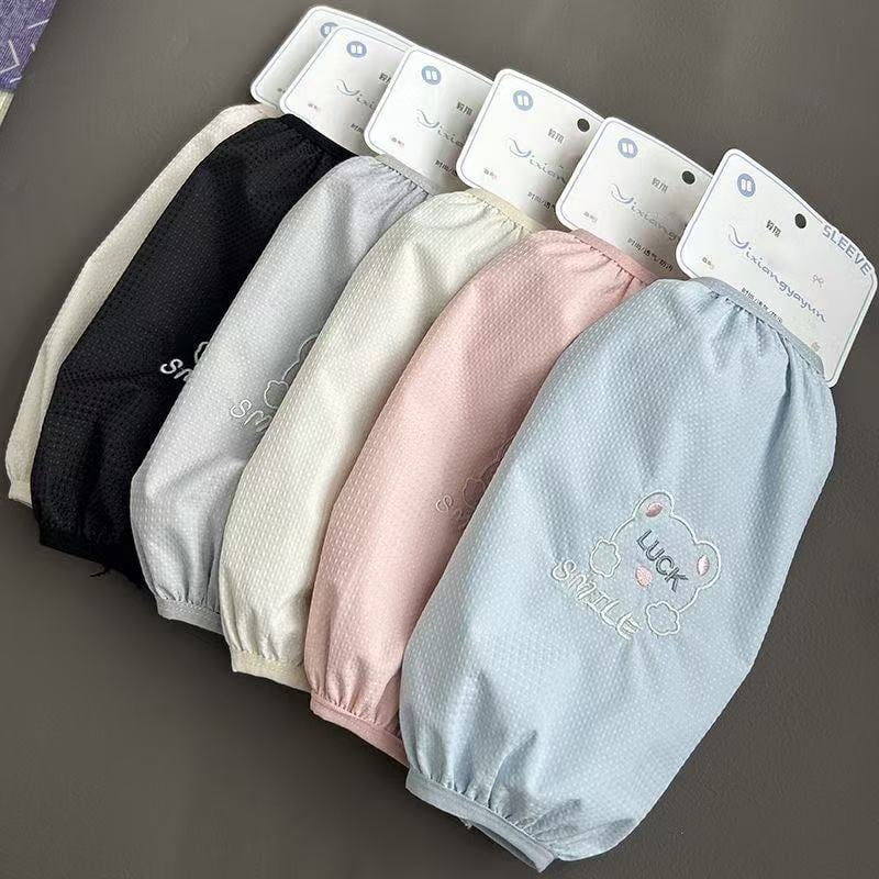 Μακριά προστατευτικά μανίκια κατά της μόλυνσης και αδιάβροσα για φθινοπωρινές και χειμερινές χρήσεις, για εργασία και οικιακές εργασίες