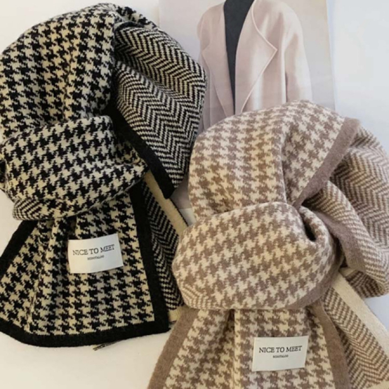 Britanski šal s kariranim uzorkom houndstooth za zimu – debeo i topao, tkanina deer plush, unisex