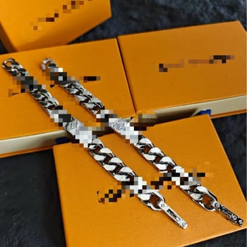 Nova narukvica od titan čelika s graviranim dizajnom slova V – unisex premium narukvica za parove