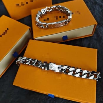 Nova narukvica od titan čelika s graviranim dizajnom slova V – unisex premium narukvica za parove