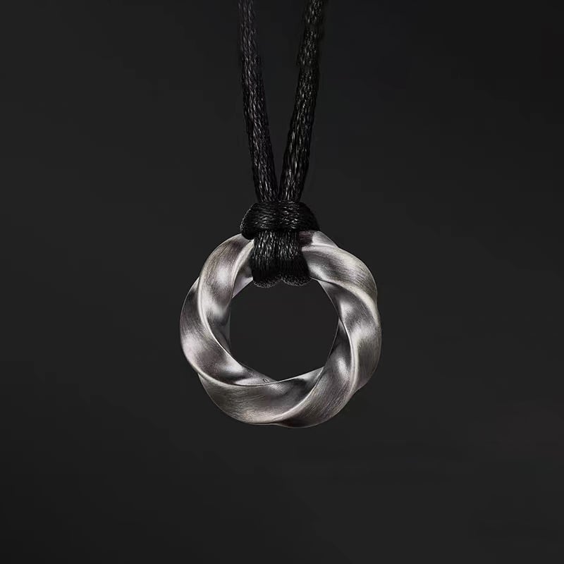 Muški lančić s privjeskom Möbiusov prsten, vintage retro stil