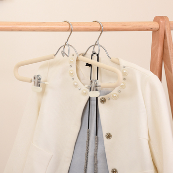 Σετ κρεμάστρες για οικιακή χρήση, χωρίς ραφές, αντιολισθητικό σχέδιο, πολυλειτουργική οργάνωση ρούχων και παντελονιών, ενισχυμένες κρεμάστρες