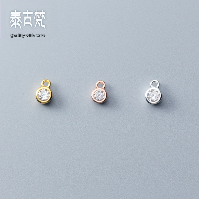 Prívesok zo striebra S925 s jedným zirkónom, pozlátený povrch, minimalistický dámsky prívesok, ručne vyrobený DIY šperky doplnok – Q0102