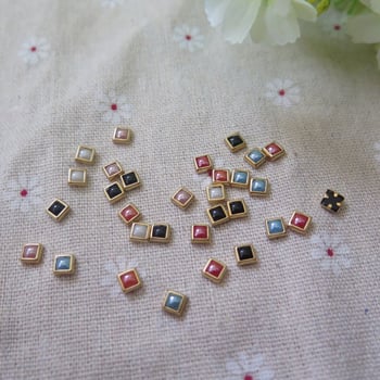 1000 бр. 4 мм смесени цветове златно обковани кристали за маникюр OD199