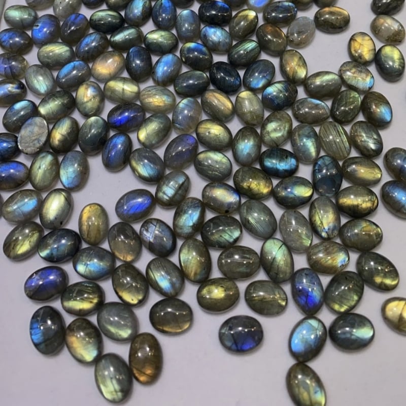 Iridescentni labradorit cabochon za prsten, za DIY ugradnju — prirodni labradorit i sivi mjesečev kamen