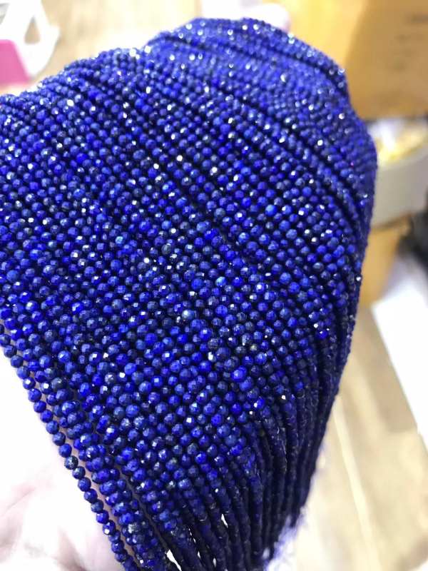 Prirodni kristal 2 mm lazurit facetirane perle, slobodne perle za narukvicu i ogrlicu