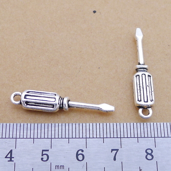 LY063 6x31mm legura privjesak odvijač u antiknom srebru, dijelovi za DIY nakit, 100 kom. u pakiranju, 1,8 g po komadu