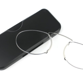 Портативни очила за четене с квадратна рамка от титанов сплав и акрилни лещи