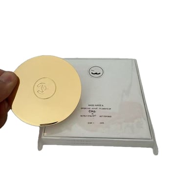 Διπλής όψεως φορητός καθρέφτης μακιγιάζ με επίχρυσωμένο 18K, κλασικός καθρέφτης για διόρθωση μακιγιάζ, Διεθνής έκδοση