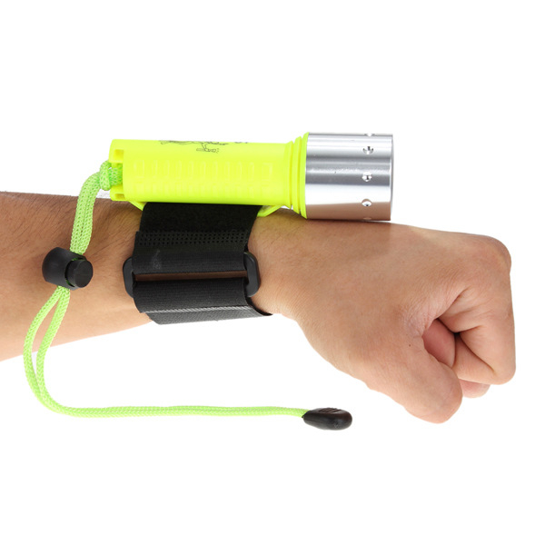 T6 LED подводен фенер с висока яркост, комплект с батерия 18650 и лента за китката