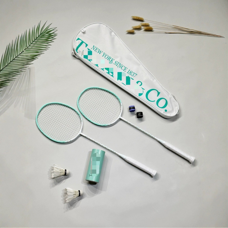 Ultra lagan set badminton raketa od punog karbona — izdržljiv i elegant