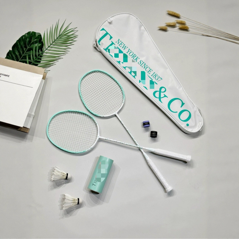 Ultra lagan set badminton raketa od punog karbona — izdržljiv i elegant