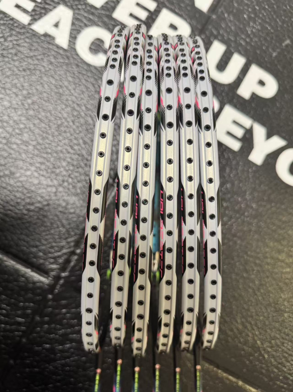 Bez oznake War Halberd 9000Power s unutarnjom pjenom 46T, visoke kvalitete, sekundarna kalupa, ultra lagana, potpuno karbonska badminton raketa