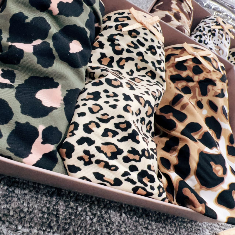 Ženske gaćice s leopardim uzorkom, srednji porast, bez šavova, samoljepivi rubovi, udobne i prozračne Ice Silk