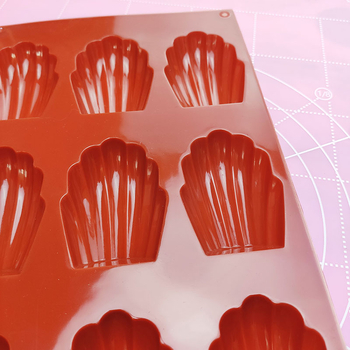 Silikonska forma s 9 pretinaca u obliku školjke za madeleine, senbei i čokoladu – DIY pečenje