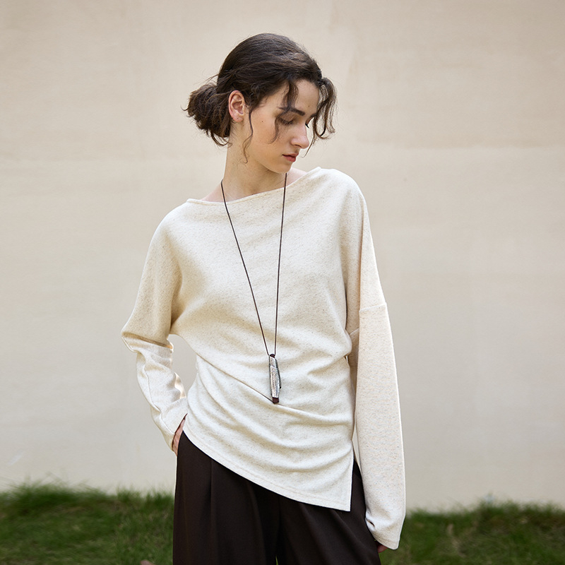Памучно-ленена плетена тениска с едно рамо, странична цепка и асиметричен подгъв, за пролетта