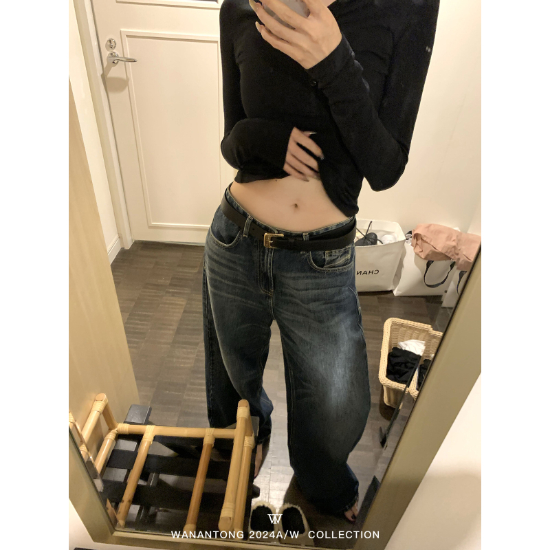 Ženske traperice sa srednjim pojasom, ravni kroj, jako opran denim