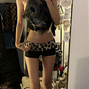 Ženske capri hlače s niskim strukom, leopard print, uski kroj, ravni kroj
