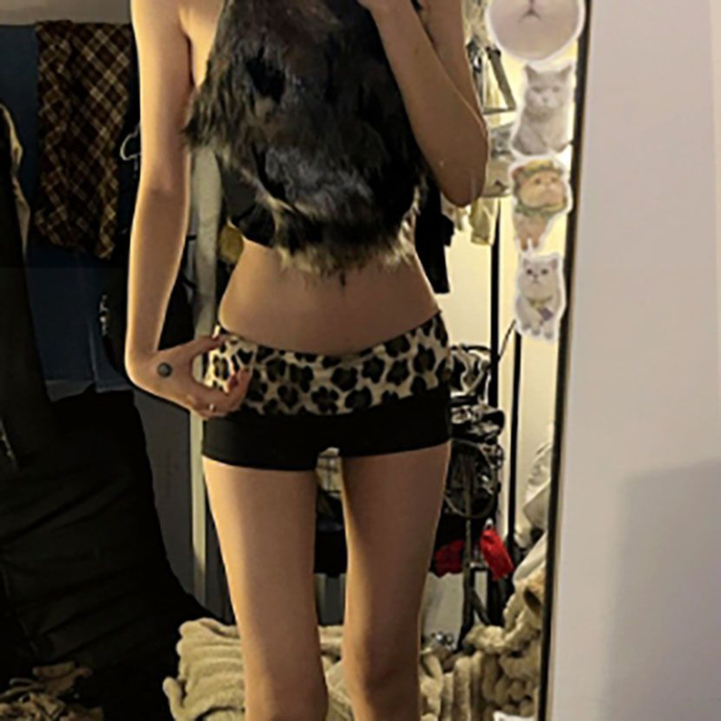 Ženske capri hlače s niskim strukom, leopard print, uski kroj, ravni kroj