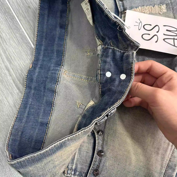 Ženske denim ultra kratke šorceve, američki retro pank rock stil, sladko-pikantno, niski struk, uska silueta, prianjaju uz bokove