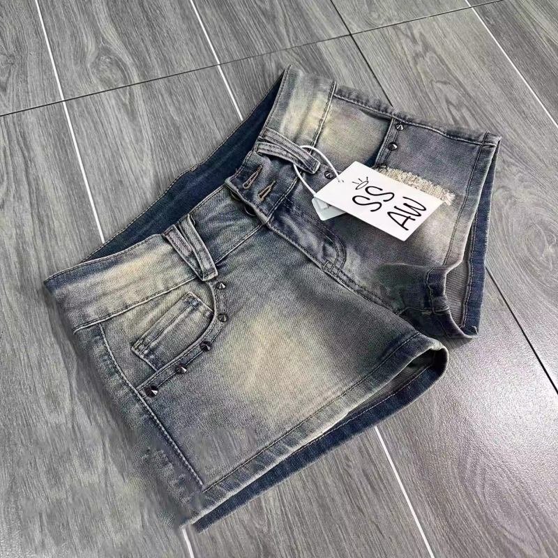 Ženske denim ultra kratke šorceve, američki retro pank rock stil, sladko-pikantno, niski struk, uska silueta, prianjaju uz bokove